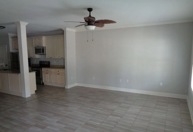 Photo - 3 Bed/ 2.5 Bath