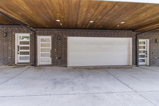 Photo - 2115 N Fitzhugh Ave