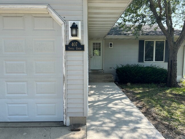 Building Photo - 405 Turtle Creek Dr Rental