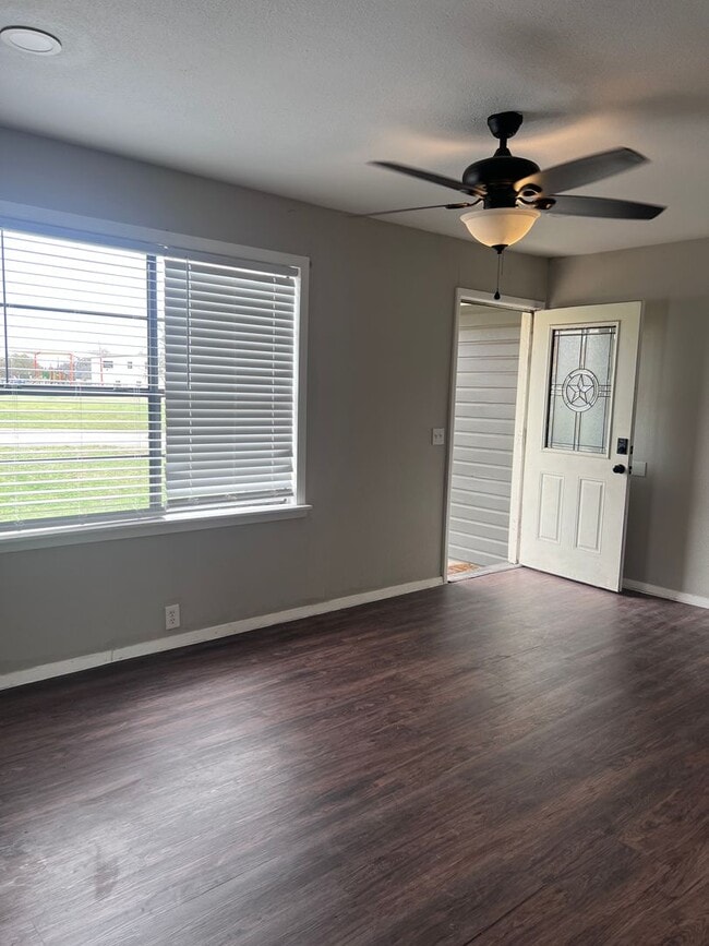 Photo - 3 Bedroom Charmer in the Heart of Burleson – Walk to Downtown!