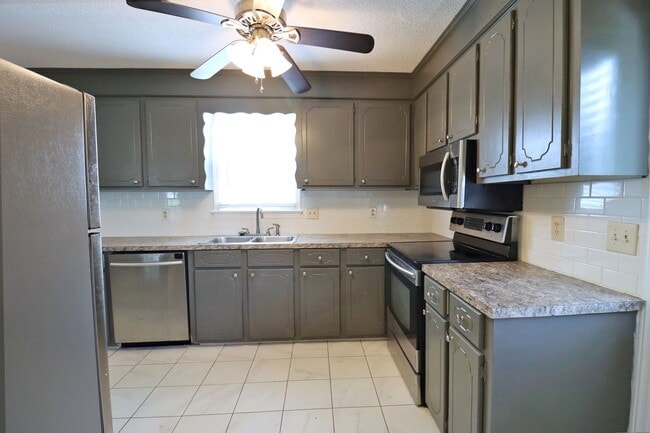 Photo - Charming Columbia Home Minutes to Fort Jackson! Available March 2026!