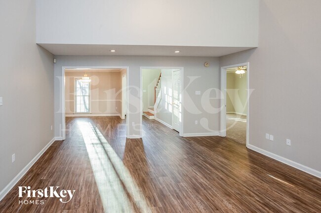 Photo - 2048 Bohemia Cove