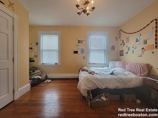 Photo - 147 Brook St Unit 2