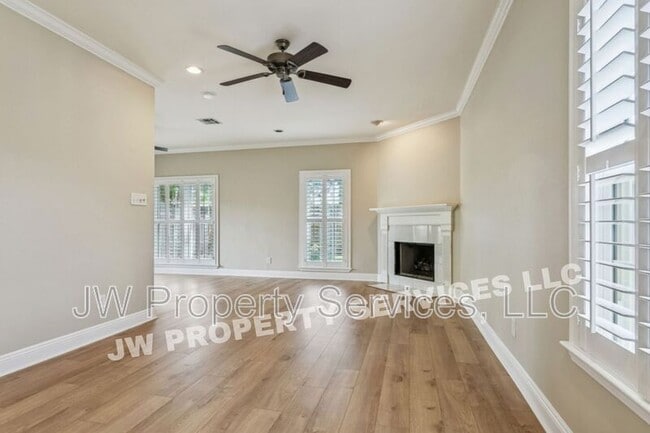 Photo - 3412 White St