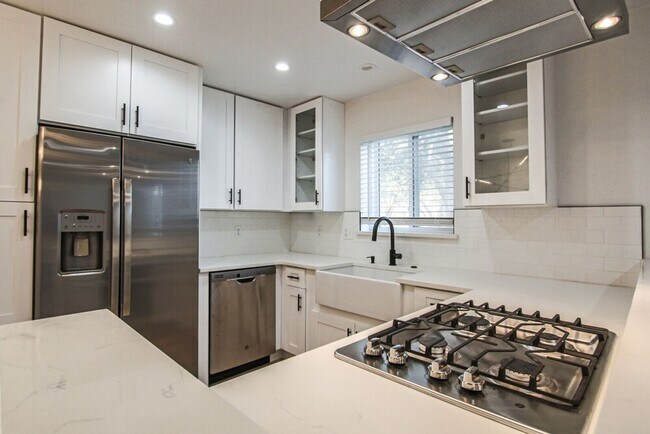 Photo - Knoxwood Apartments - Updated Units!