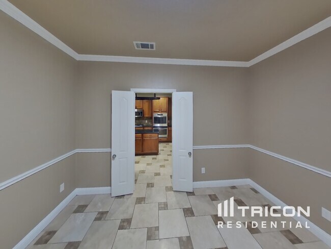 Photo - 1609 Teakwood Dr House