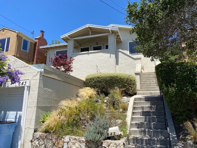 Gorgeous North Berkeley 3 Bedroom - Gorgeous North Berkeley 3 Bedroom House