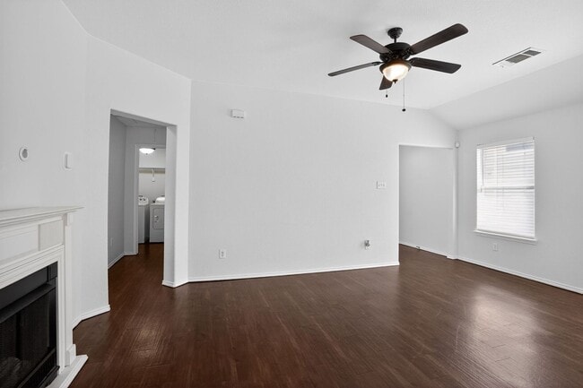 Photo - 1942 Courtside Dr