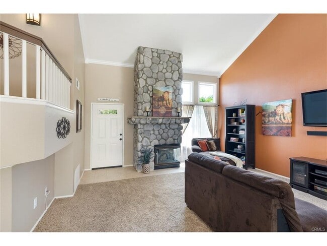 Photo - 2482 Sena St