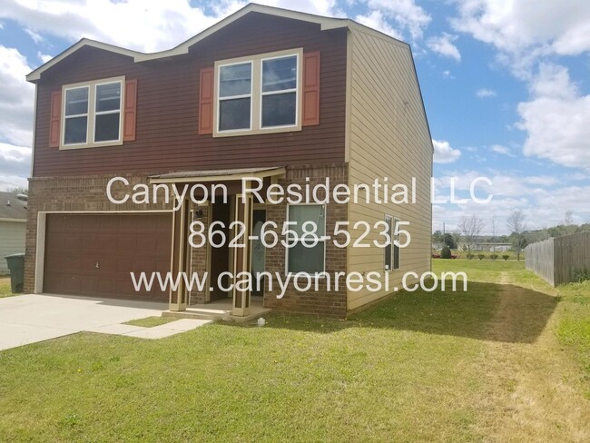 Photo - 103 Dormont Dr NE