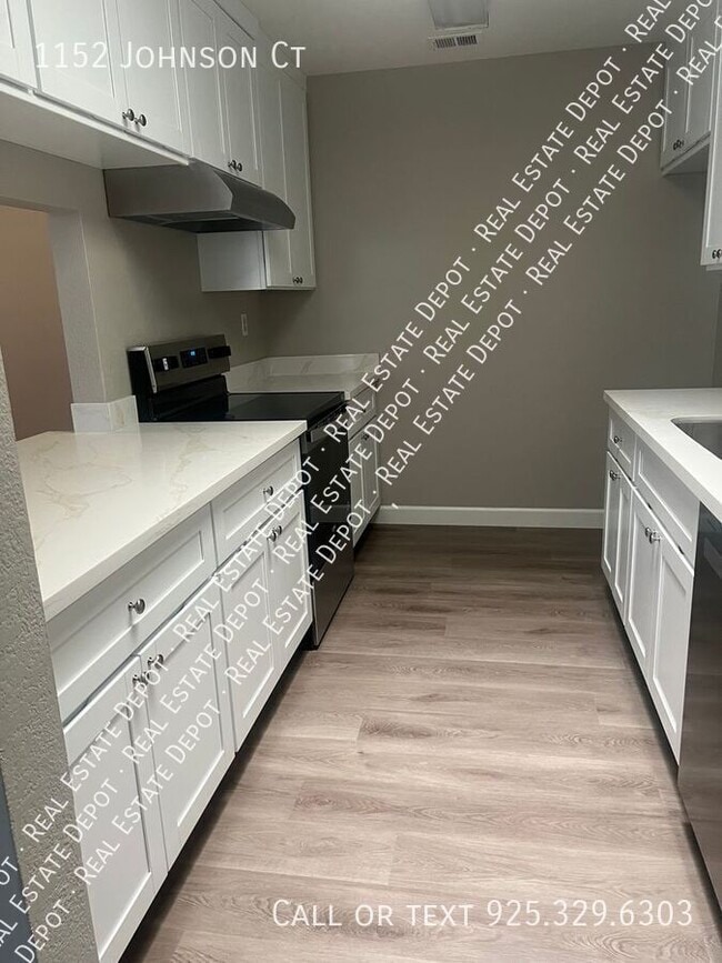 Photo - 1152 Johnson Ct