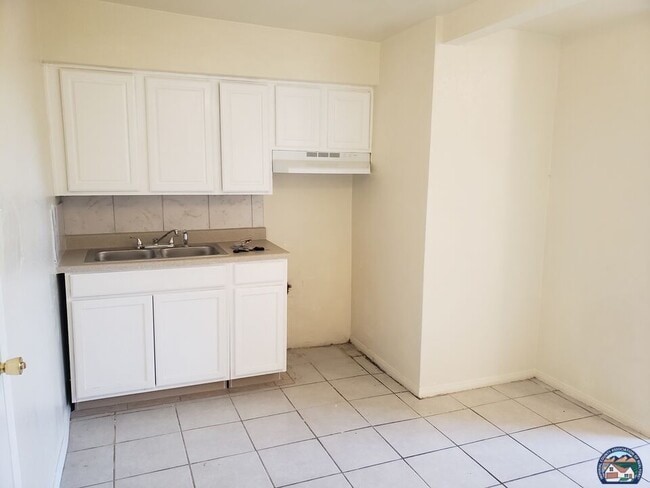 271 W 3rd St Unidad 3