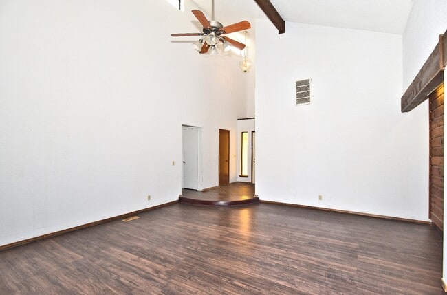 Photo - 2208 W Memphis St