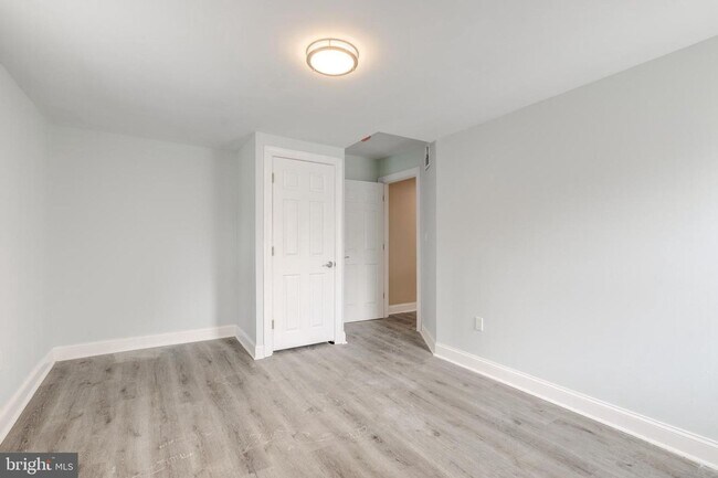 Photo - 608 E 9th St Unit 2