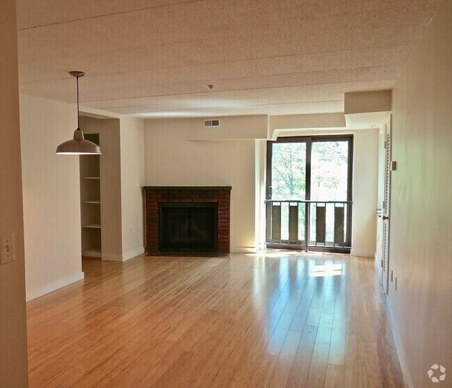 Building Photo - 44 Concord Ave Unit 303 Rental