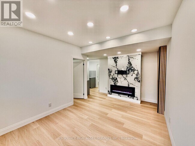 Photo - 3186 Hines Dr