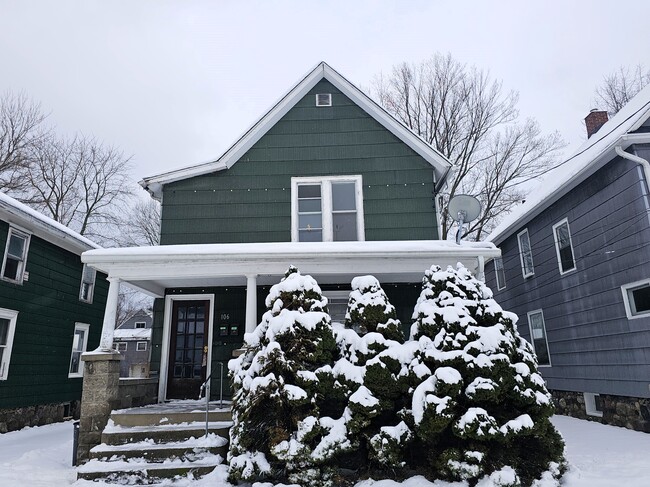 Building Photo - 106 Cherry St Unit 106.5