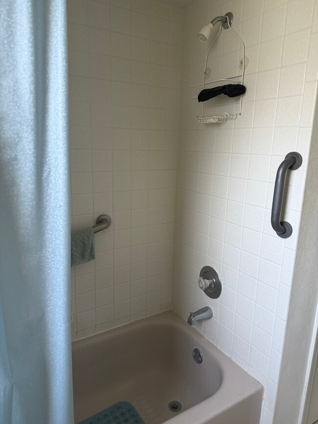 Photo - 1455 Whitewood Ave