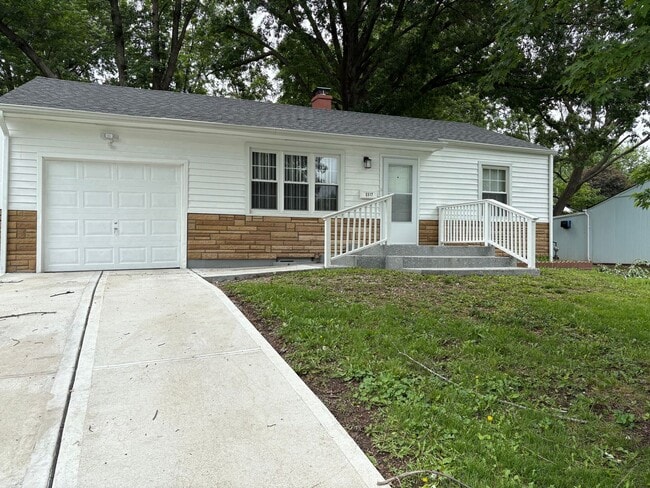 Photo - 3 Bed / 2 Bath Newly Renovated Raytown Bungalow with Large Fenced Yard and Brand-New Deck