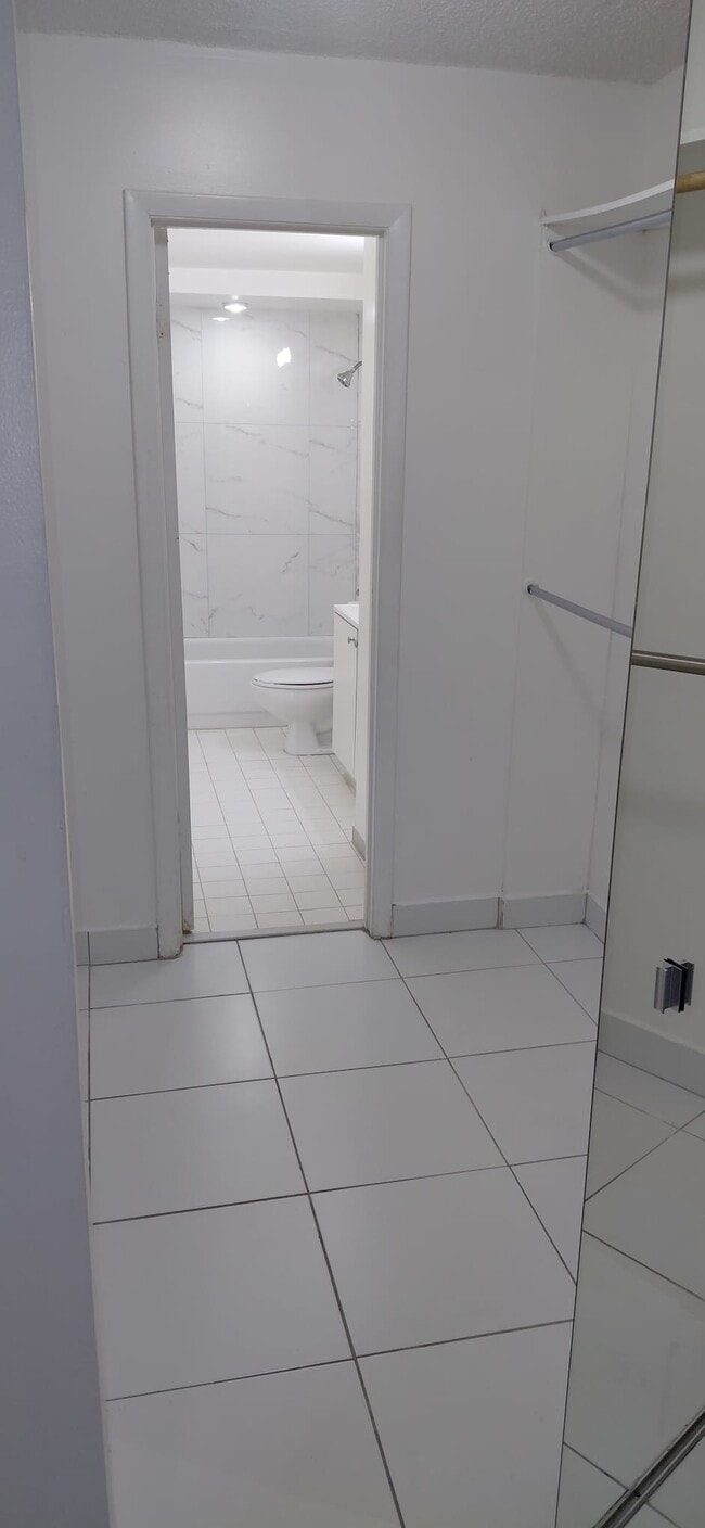 Photo - 140 NW 87th Ave Unidad Park East Condo