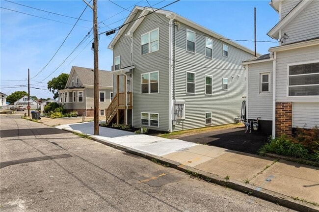 Photo - 41 Hampton St Unit 1