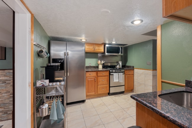 Photo - 3950 NE Garfield Ave.