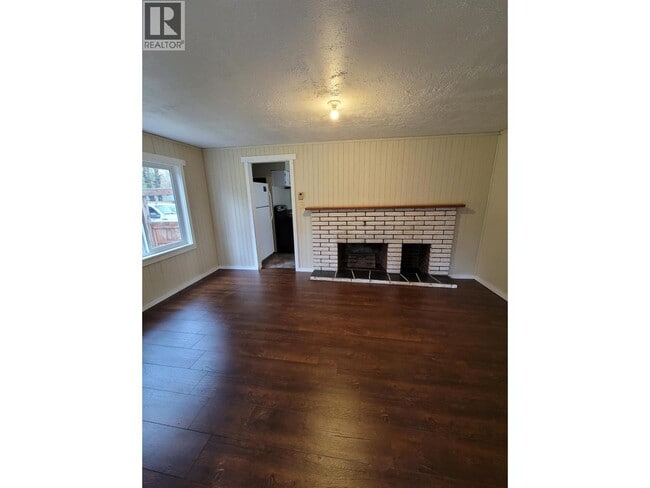 Photo - 27369 Bell Ave