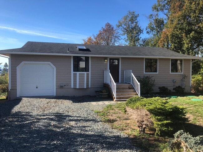 Building Photo - Charming 2 Bedroom, 2 Bonus Room Home with Beautiful Water view from Porch! Pets Negotiable!