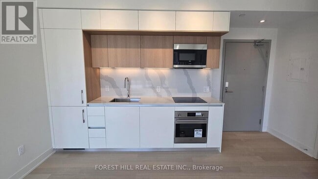 Photo - 322 Dupont St Unit 402