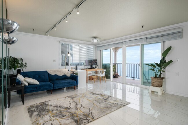 Photo - 565 Esplanade Unidad 108