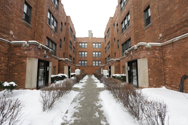 7110-7120 S Ridgeland Ave - 7110 S Ridgeland Ave