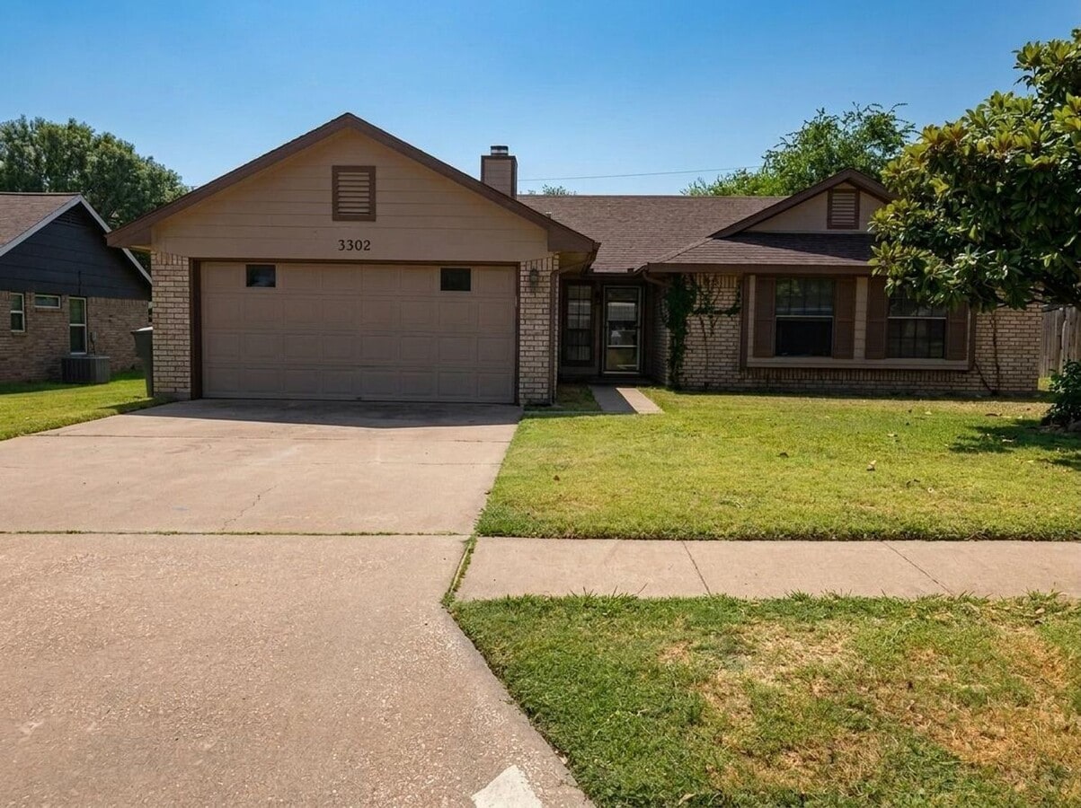 Photo - 3302 Edgewood Dr