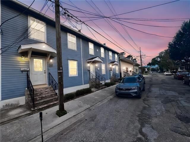 Photo - 2125 Valmont St