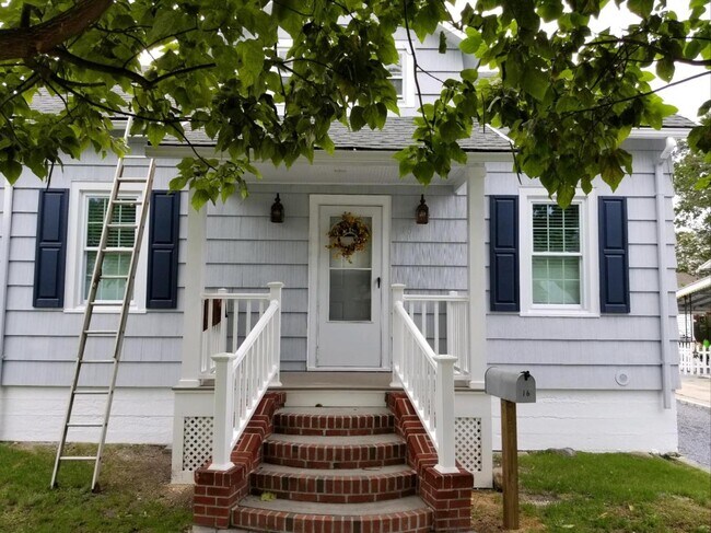 Photo - 16 E Walnut St Casa