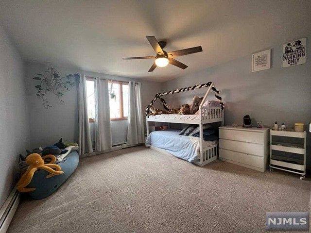 Photo - 121 Pierre Ave