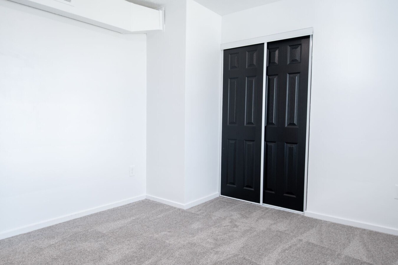First Month's rent off!! 3-Bedroom Townhou... - First Month's rent off!! 3-Bedroom Townhou...