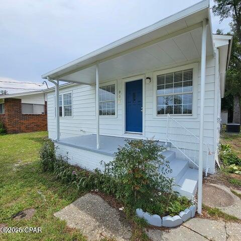 Photo - 908 E Caroline Blvd