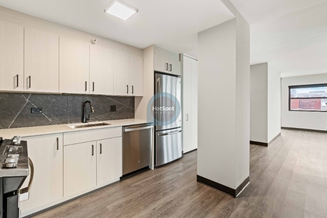 Photo - 1910 W Harrison St