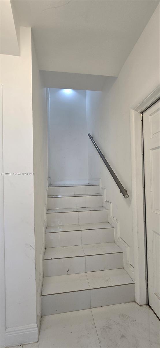 Photo - 3915 Ponce de Leon Blvd Unit L1