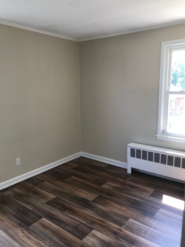 34B N Elmhurst Ave Apartments For Rent in Colonie, NY