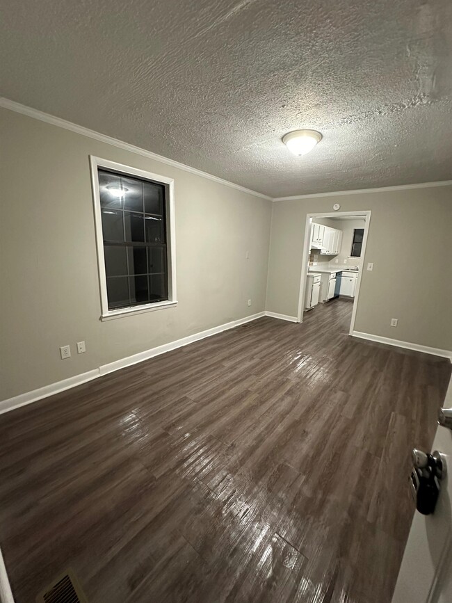 Photo - 508 Cedarmont Dr