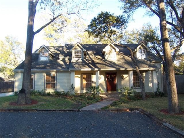 Building Photo - 1240 Bingle Rd Rental