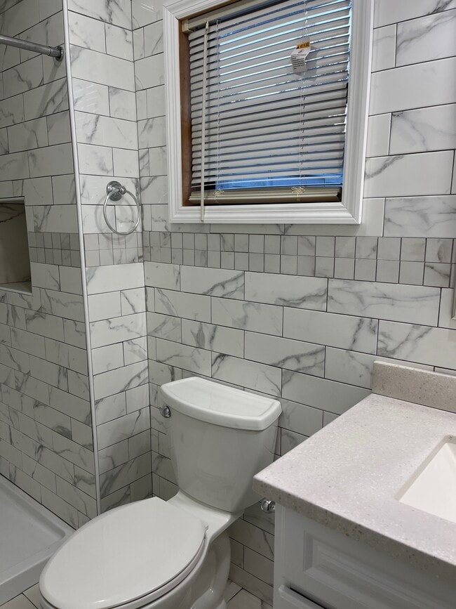 Bathroom - 836 Lake Martha Dr NE Unit B
