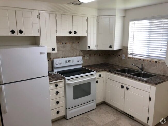 Building Photo - 1125 E 960 S Rental