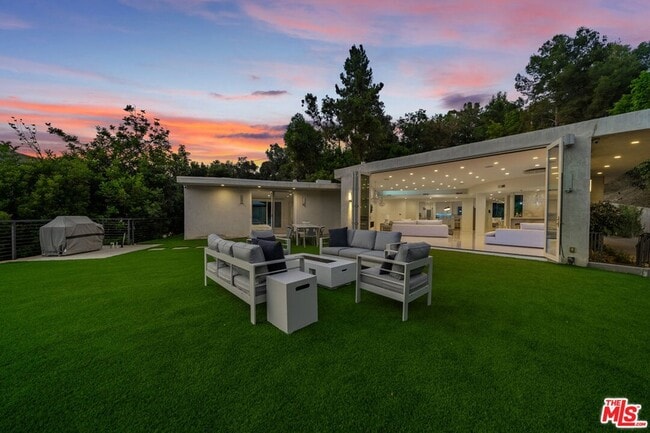 1040 Montego Dr