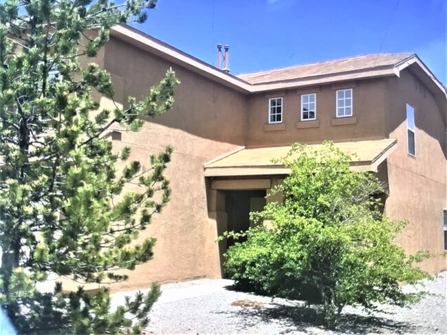 Photo - 10244 Shawna St NW