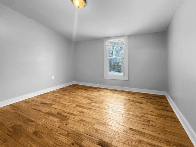 Photo - 309 Eastern Ave SE Unidad 1