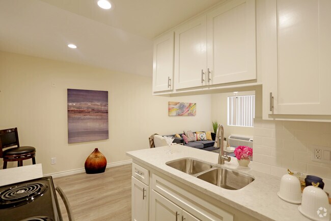 1BR-1BA - 550 SF