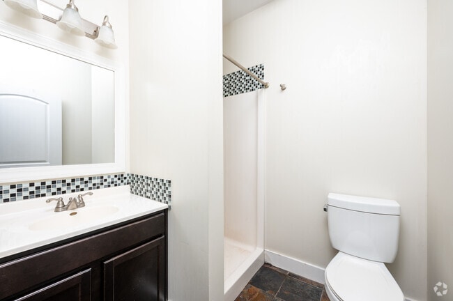 2BR, 2BA - 1,000SF - Primary Bathroom - The Bleachers