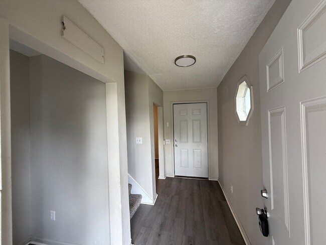 Photo - 3 Bed 2 Bath House